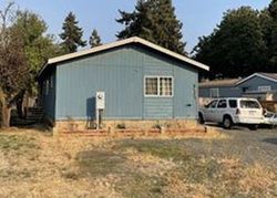 Pre-foreclosure in  30TH ST Springfield, OR 97478