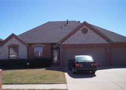 Pre-foreclosure in  W AGATE WAY Mustang, OK 73064