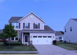 Pre-foreclosure in  GENTRY CIR W Cleveland, OH 44143