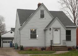 Pre-foreclosure in  OXFORD DR Cleveland, OH 44129