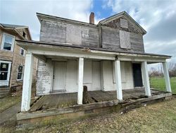 Pre-foreclosure Listing in S BROADWAY ST DAYTON, OH 45402