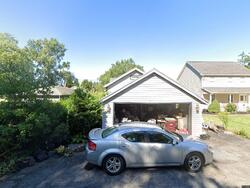 Pre-foreclosure in  WASHINGTON AVE Orchard Park, NY 14127