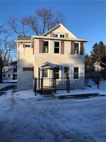 Pre-foreclosure in  GRANT ST Auburn, NY 13021