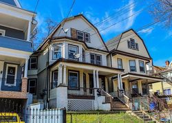 Pre-foreclosure in  WOODSIDE AVE Newark, NJ 07104