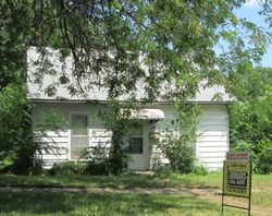 Pre-foreclosure in  7TH ST Auburn, NE 68305