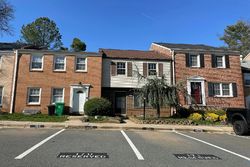 Pre-foreclosure in  GOLD KETTLE DR Gaithersburg, MD 20878