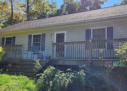Pre-foreclosure in  PORTERSTOWN RD Keedysville, MD 21756
