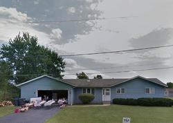 Pre-foreclosure in  W DOROTHY ST Waukegan, IL 60087