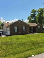 Pre-foreclosure in  SANDSTONE DR Frankfort, KY 40601
