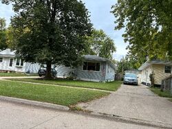 Pre-foreclosure in  AVENUE M Council Bluffs, IA 51501