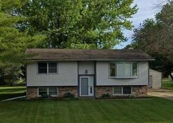 Pre-foreclosure in  CHICO DR Waterloo, IA 50702