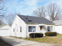 Pre-foreclosure in  E COUNTY ROAD 500 S Muncie, IN 47302