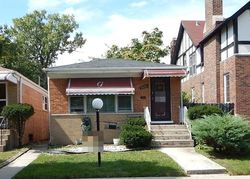 Pre-foreclosure in  S WALLACE ST Chicago, IL 60620