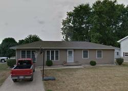 Pre-foreclosure in  BRADLEY CT Clinton, IL 61727