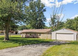 Pre-foreclosure in  STATE ST Pekin, IL 61554