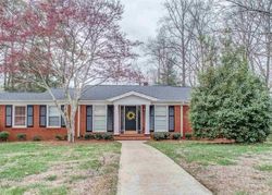 Pre-foreclosure in  MOUNTAIN VIEW CIR Gainesville, GA 30501