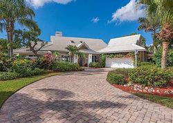 Pre-foreclosure in  CYPRESS POINT DR Naples, FL 34105