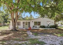 Pre-foreclosure in  NE 25TH ST Fort Lauderdale, FL 33305