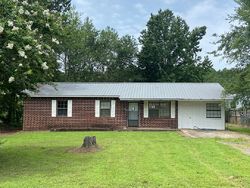 Pre-foreclosure Listing in LAFFOON DR DOVER, AR 72837