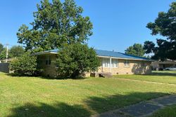 Pre-foreclosure in  N 9TH ST Paragould, AR 72450