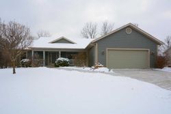 Pre-foreclosure in  WOODBERRY DR Delafield, WI 53018