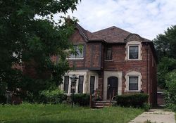 Pre-foreclosure in  PENNINGTON DR Detroit, MI 48221