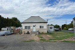 Pre-foreclosure in  S 11TH AVE Yakima, WA 98902