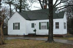 Pre-foreclosure in  CHANNING AVE Portsmouth, VA 23702