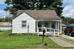 Pre-foreclosure in  KILBY AVE Suffolk, VA 23434