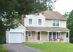 Pre-foreclosure in  OLD RIVER WAY CT Sterling, VA 20164