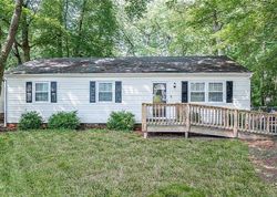 Pre-foreclosure in  RAINWATER RD Richmond, VA 23237