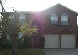 Pre-foreclosure in  ORLEANS LN Fort Worth, TX 76123