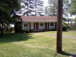 Pre-foreclosure in  ANTIETAM RD Knoxville, TN 37917