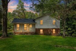  Highway 200, Huron TN