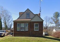 Pre-foreclosure in  BEAUMONT AVE NW Massillon, OH 44647
