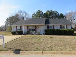 Pre-foreclosure in  LABONTE DR Piedmont, SC 29673