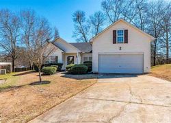 Pre-foreclosure in  OXBOW CT Simpsonville, SC 29680