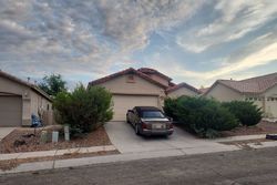 Pre-foreclosure in  E LAURIE ANN DR Tucson, AZ 85747