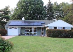 Pre-foreclosure in  E CEDAR HILLS DR Chillicothe, IL 61523