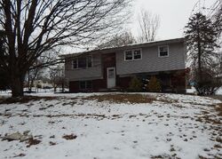 Pre-foreclosure in  HOWARD DR Middletown, NY 10941