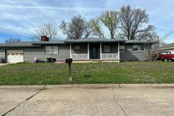 Pre-foreclosure in  SE 14TH ST Pryor, OK 74361