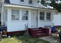 Pre-foreclosure in  W SAINT JOHNS AVE Villas, NJ 08251