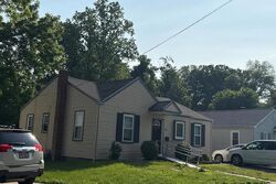 Pre-foreclosure in  LAKE BLVD Clementon, NJ 08021