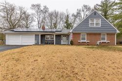 Pre-foreclosure in  CLUB HOUSE DR Willingboro, NJ 08046