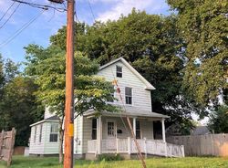 Pre-foreclosure in  GROVE CT Meriden, CT 06451