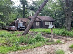 Pre-foreclosure in  COOPER RD Jackson, MS 39212