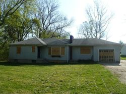 Pre-foreclosure in  STOLL RD Lansing, MI 48917