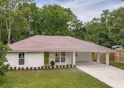 Pre-foreclosure in  IDLEWOOD DR Baton Rouge, LA 70809