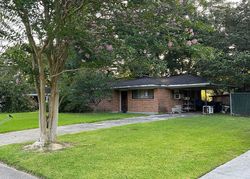 Pre-foreclosure in  CEDAR GLEN DR Baton Rouge, LA 70811