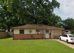 Pre-foreclosure in  GLADIOLUS ST Bossier City, LA 71112